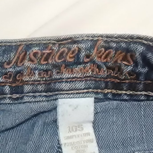 Shorts - Picture 2 of 2